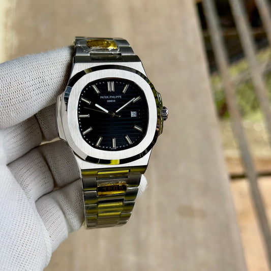 Patek Philippe Nautilus Dial Size - 42mm Black