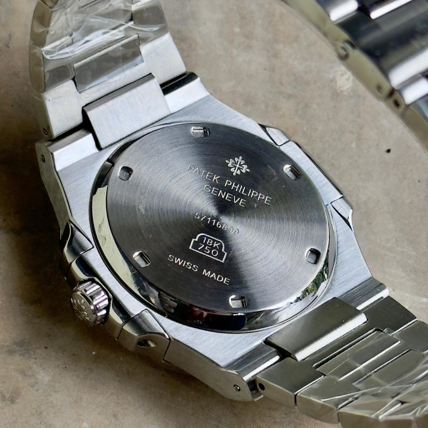Patek Philippe Nautilus Dial Size - 42mm Black